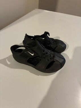 Nike Kids Black Closed-Toe Sport Sandals